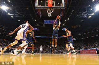 出了他们无 出了他们无